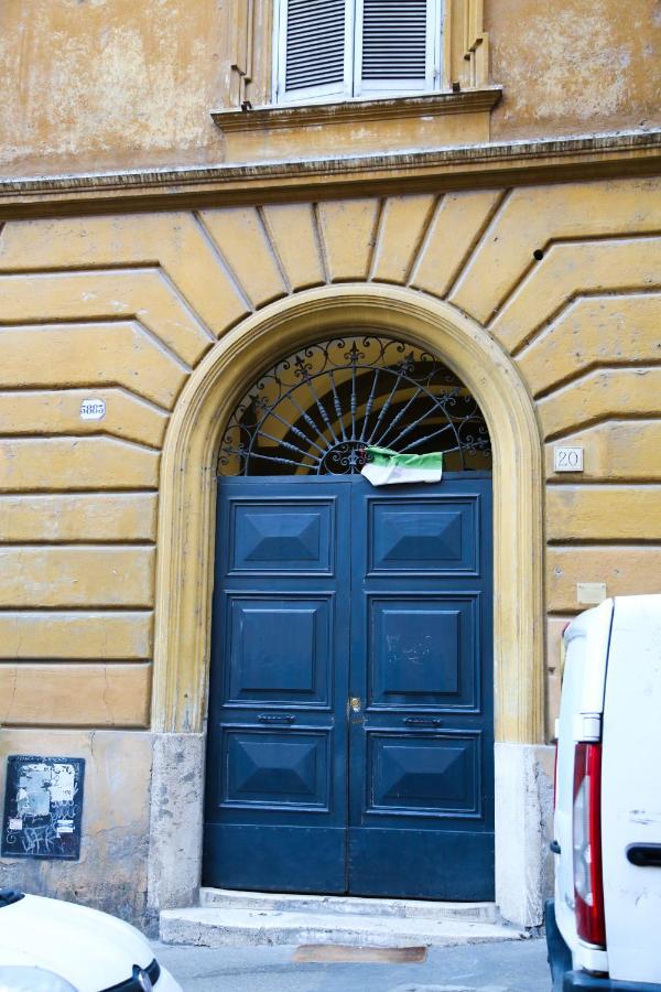 Rita Apartment In Trastevere Рим Екстериор снимка