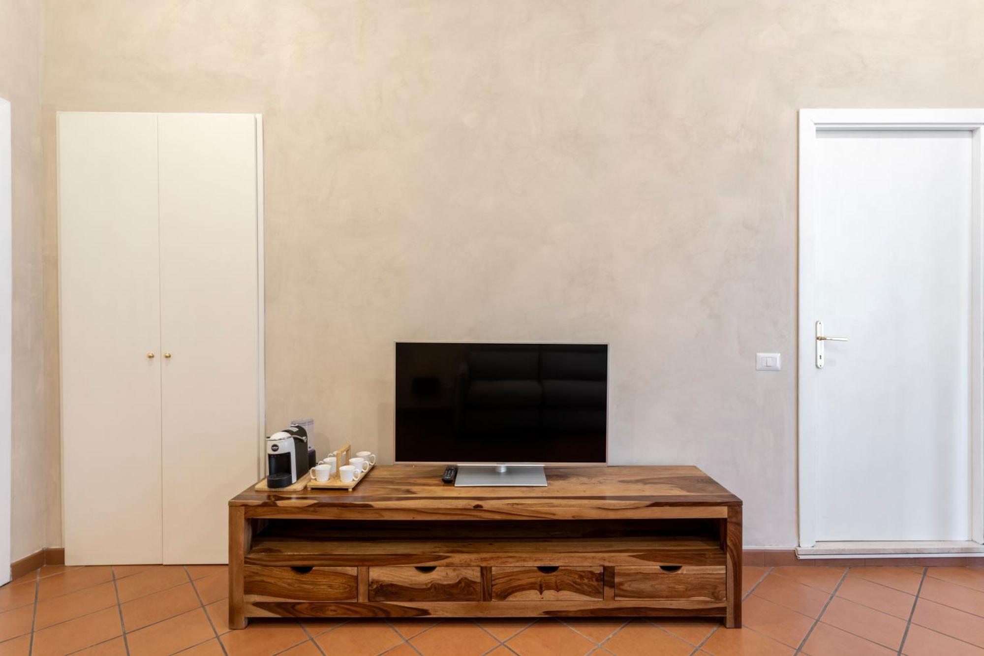 Rita Apartment In Trastevere Рим Екстериор снимка